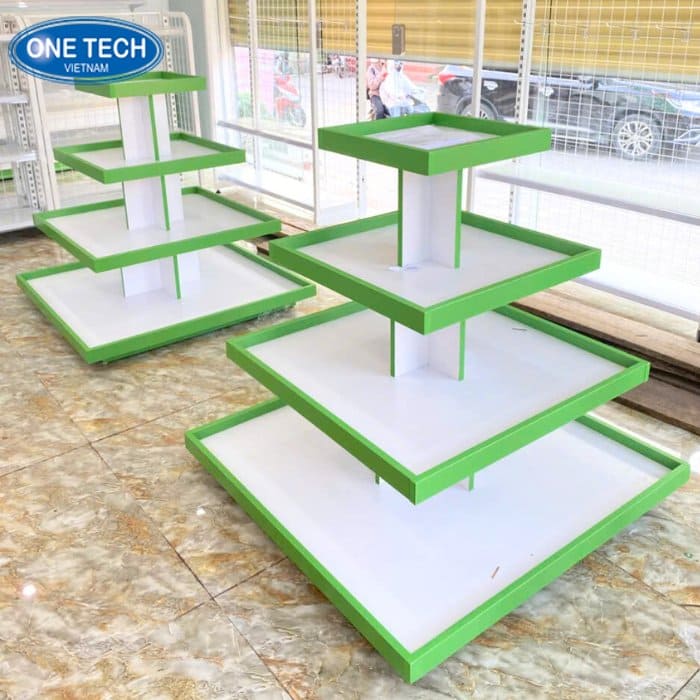 Kệ hình vuông độc đáo, nổi bật giữa không gian rộng