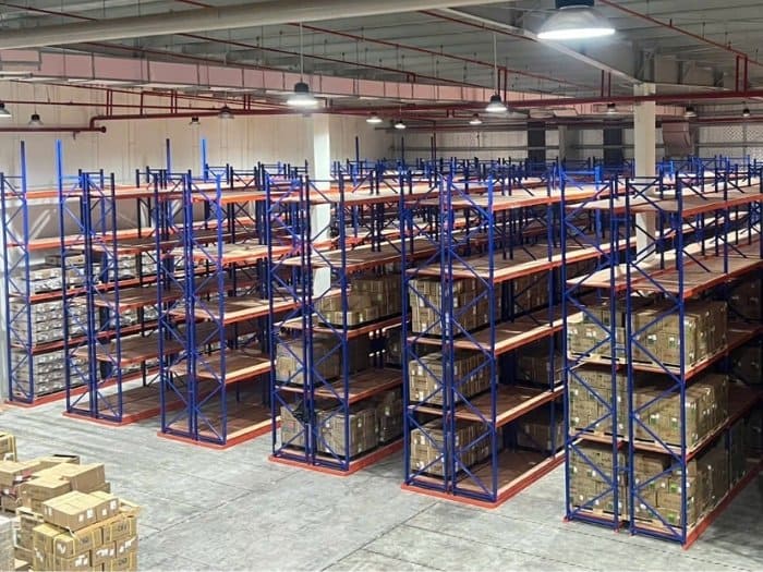 Các mẫu kệ thông minh tận dụng diện tích kho lưu trữ
