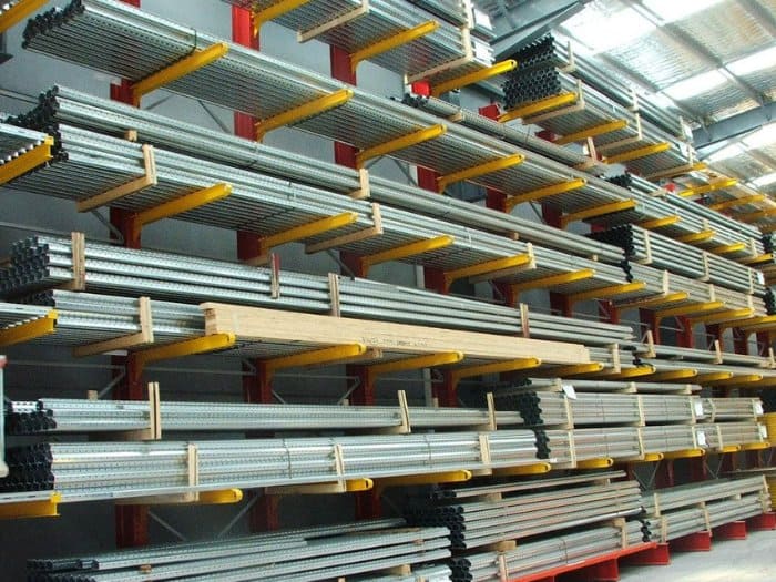 Đầu tư trang thiết bị bán hàng