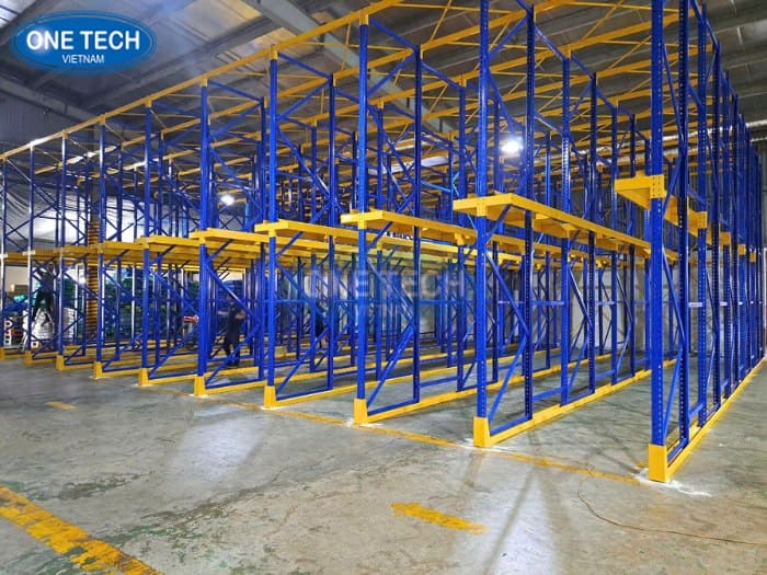 Kệ Drive-in tối ưu diện tích kho