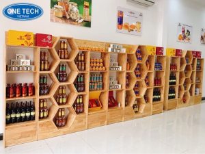 Kệ gỗ nhiều ngăn trưng bày mật ong