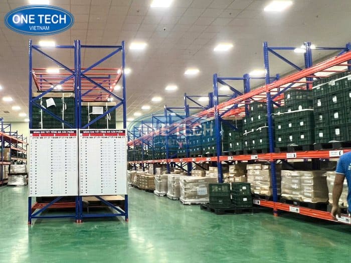 Kệ hạng nặng để bu lông ốc vít