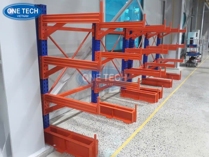 Kệ tay đỡ chuyên dùng để chứa hàng dài