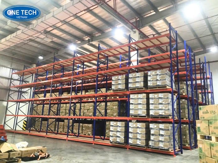 Kệ sắt công nghiệp cũ