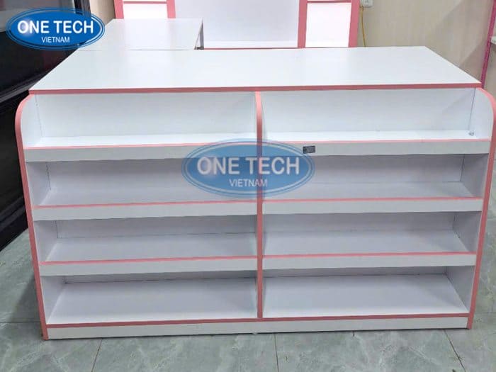 Kích thước chuẩn của quầy thu ngân trắng