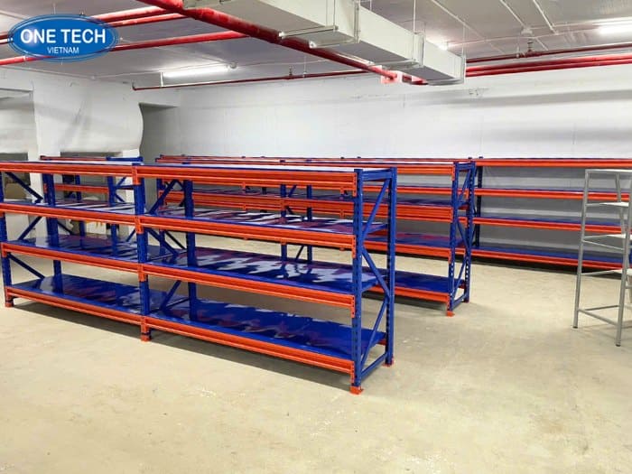 Kích thước kệ so với diện tích kho
