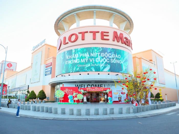 LOTTE Mart Nha Trang - Kết hợp mua sắm và giải trí
