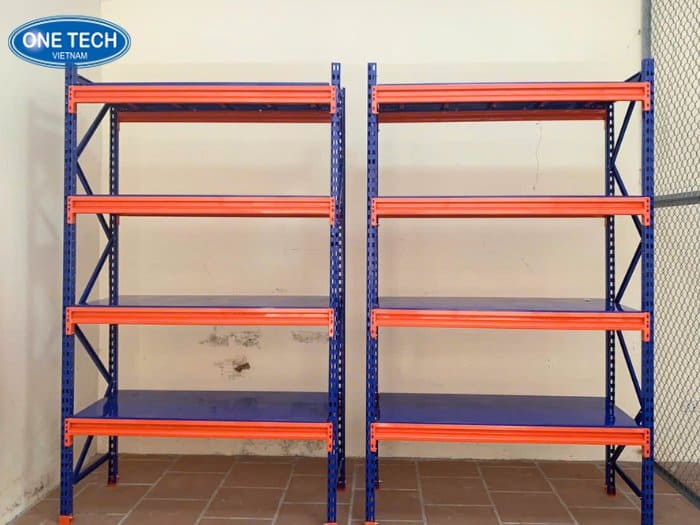 Phân loại phổ biến kệ kho trung tải