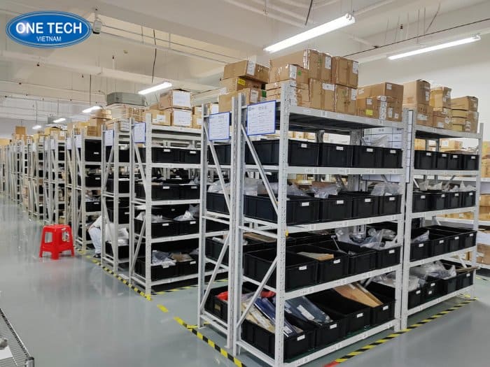 Quy trình mua kệ kho hạng trung tại One Tech Group