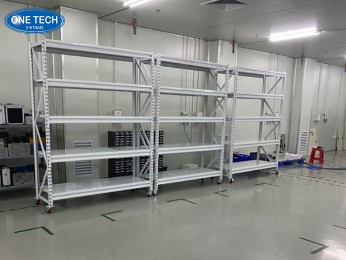 Ứng dụng thực tế của kệ có bánh xe