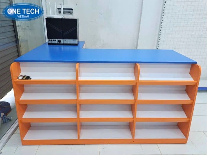 Bàn thanh toán nhiều màu nổi bật tại TPHCM