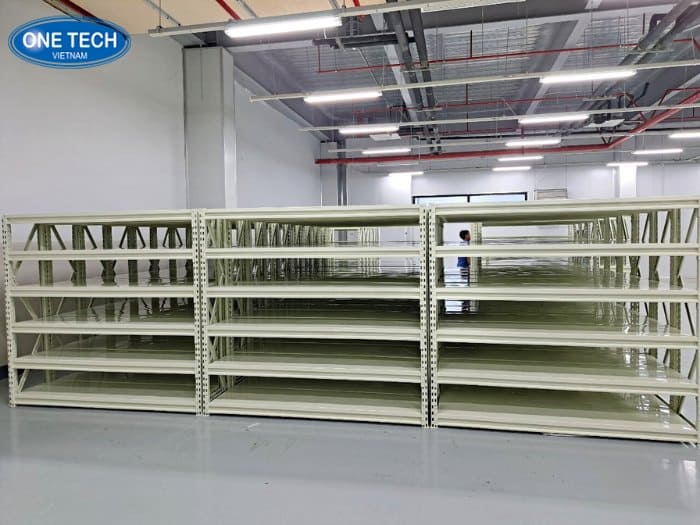 Kệ 6 tầng màu trắng kem