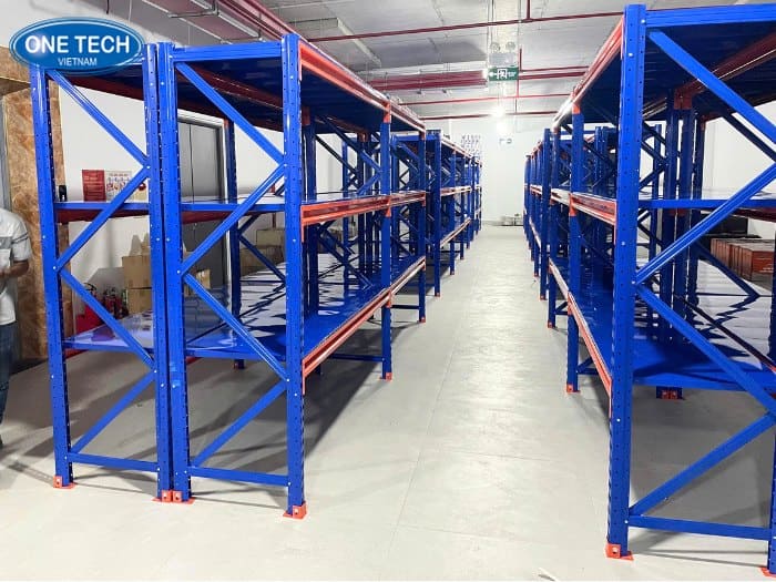 Kệ trung tải 3 tầng cho kho nhỏ