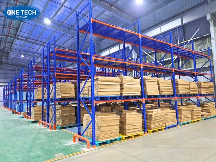 Lắp đặt kệ kho hạng nặng tại Cần Thơ