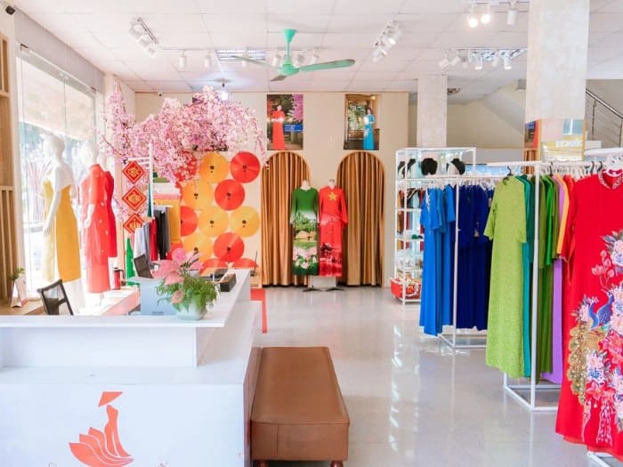 Phong cách thiết kế màu sắc rực rỡ, nổi bật
