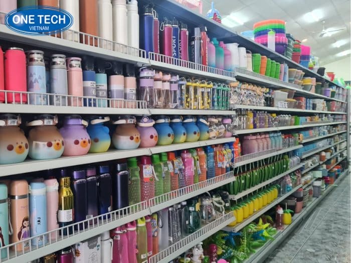 Kệ siêu thị nhiều tầng trưng bày bình giữ nhiệt