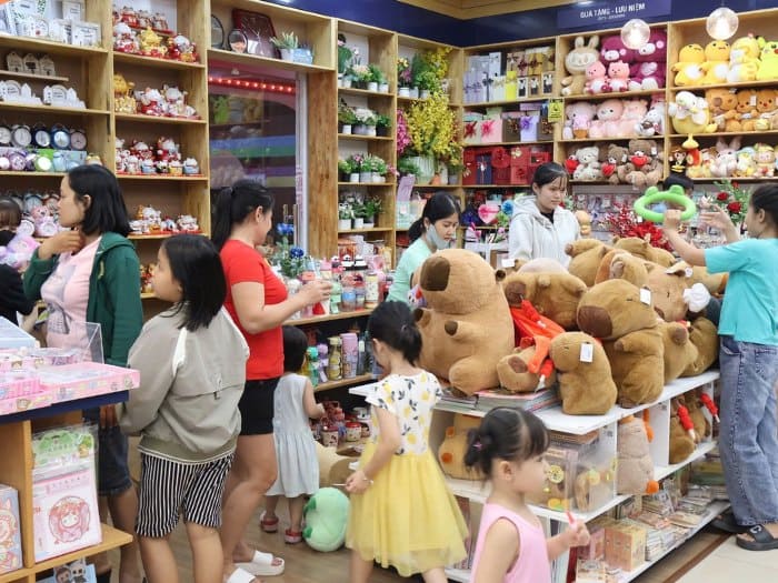 Kinh nghiệm thiết kế cửa hàng bán đồ lưu niệm