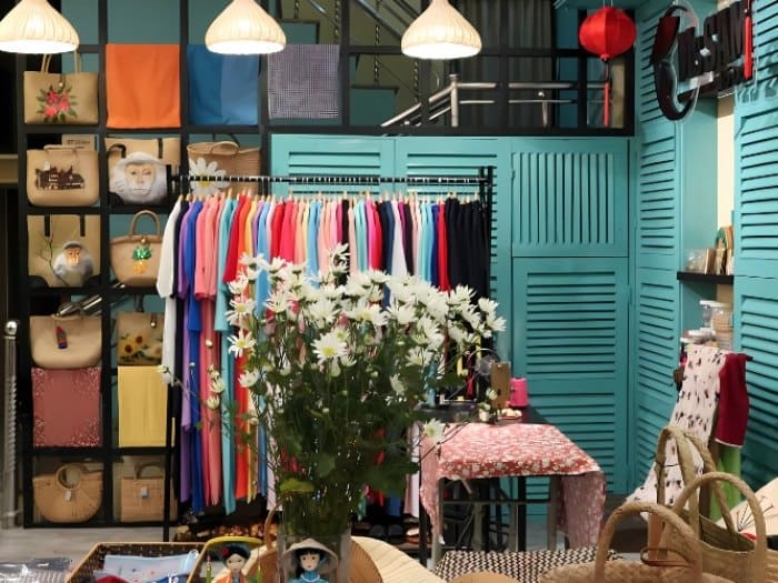 Mẫu thiết kế shop áo dài 04