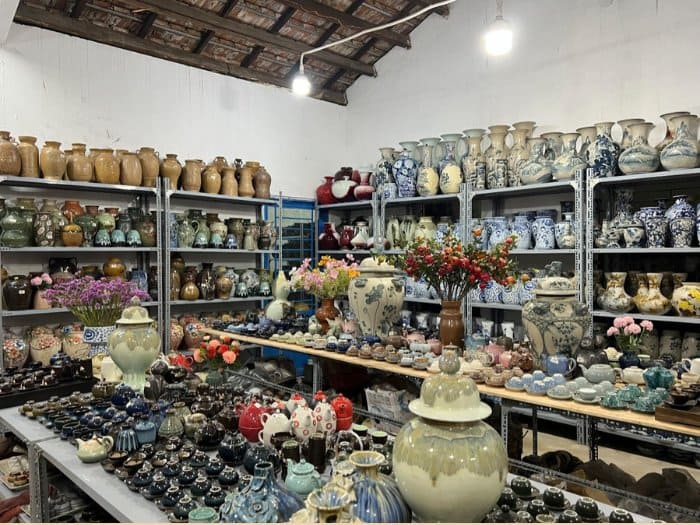 Mẫu thiết kế cửa hàng bán đồ gốm 14