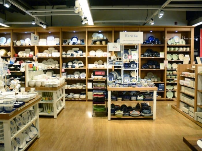 Mẫu thiết kế cửa hàng đồ gốm 03