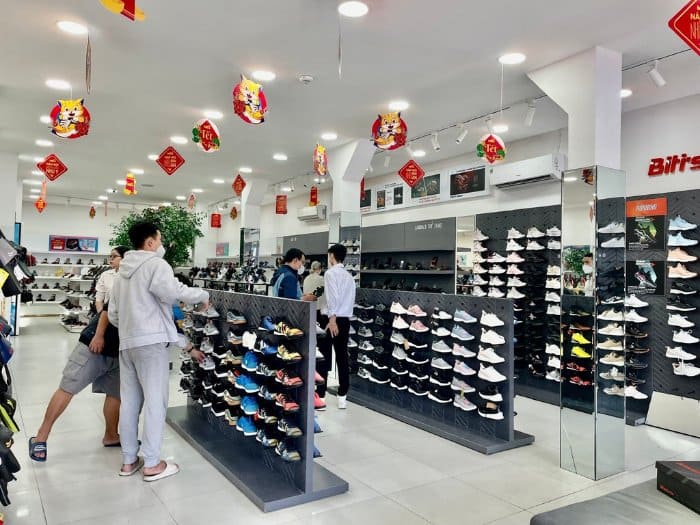 Mẫu thiết kế cửa hàng kinh doanh giày dép 13