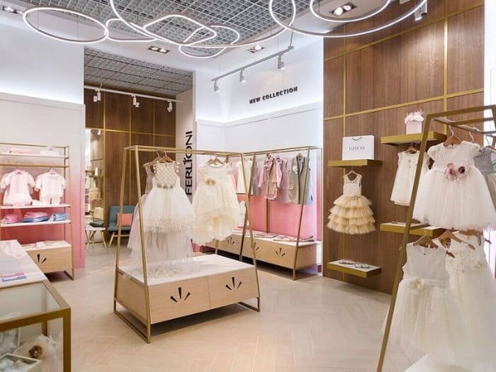 Mẫu thiết kế cửa hàng quần áo 19