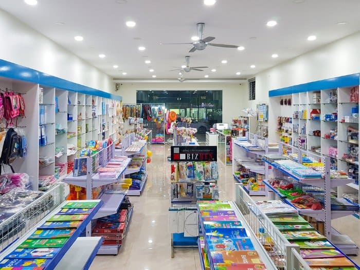 Mẫu thiết kế cửa hàng văn phòng 11