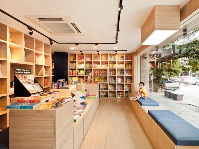 Mẫu thiết kế cửa hàng văn phòng 12