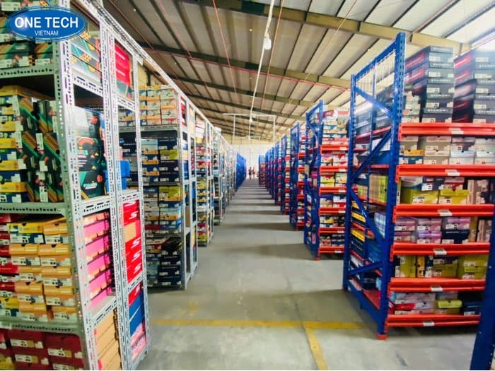 Các yếu tố quan trọng khi lựa chọn kệ kho hàng ngành FMCG