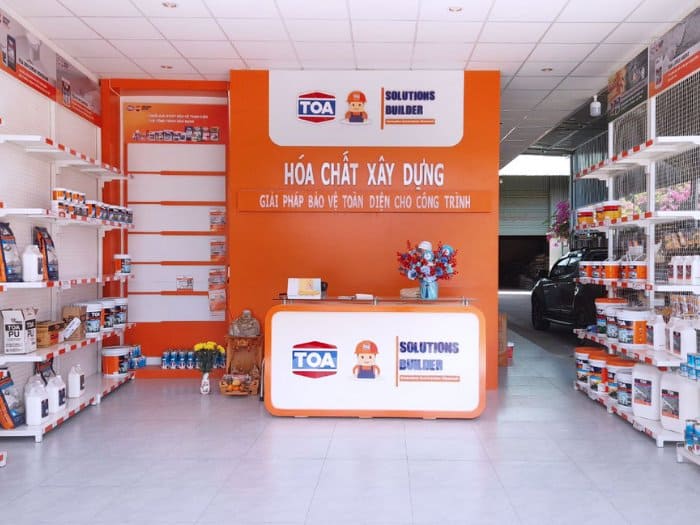 Cửa hàng sơn đơn giản, thoáng rộng