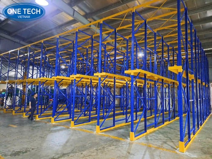 Kệ Drive In tối ưu diện tích kho ngành sắt thép