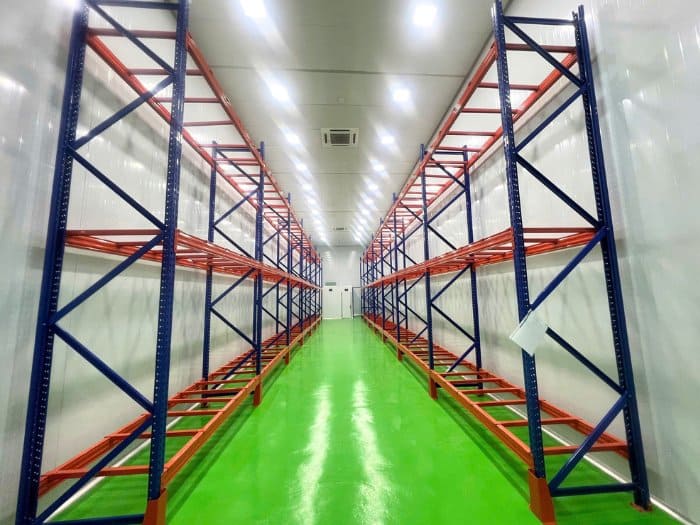 Kệ Selective đơn giản, dễ sử dụng kho nhôm kính