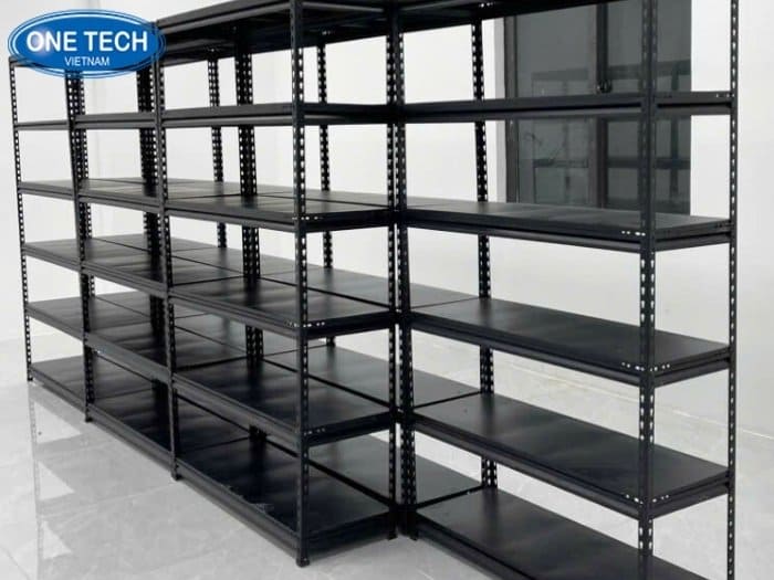 Kệ V cài nổi bật với cơ chế lắp ráp không cần ốc vít,