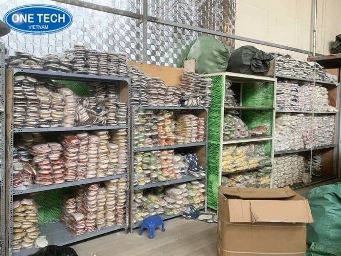 Kệ kho nhỏ ngành giày dép, giá rẻ dễ sử dụng