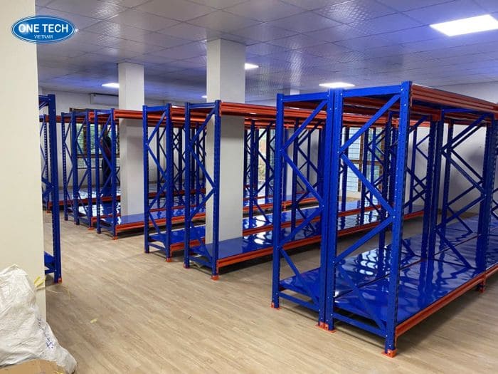 Kệ trung tải ở Huế