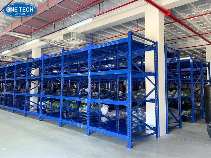 Kệ trung tải nối tiếp cho kho hàng quy mô vừa