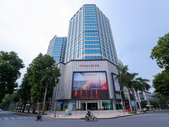 Vincom Center Bà Triệu – Biểu tượng mua sắm lâu đời của thủ đô