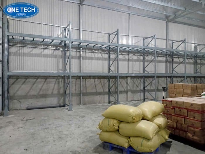 Kệ kho công nghiệp Selective