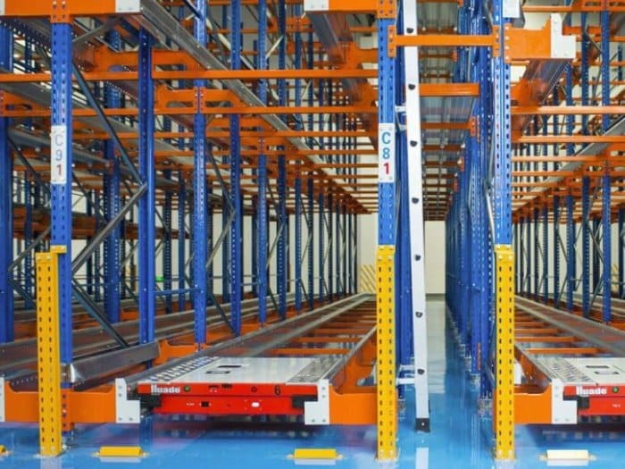 Các mẫu giá kệ phù hợp cho hệ thống kho hàng tự động