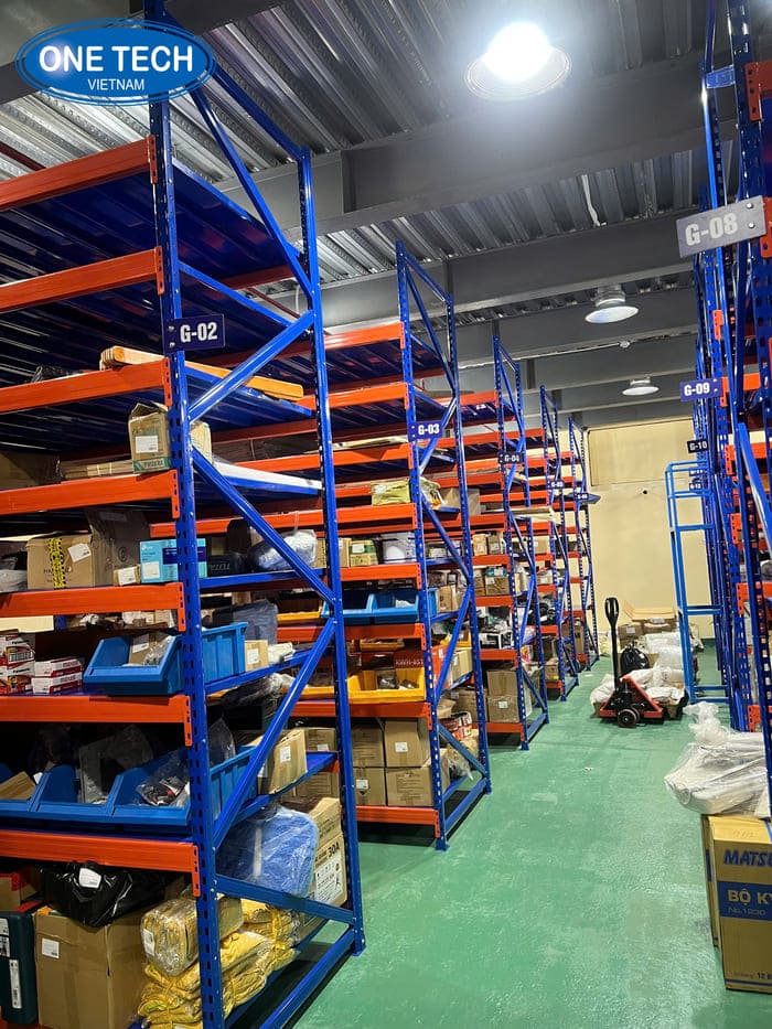 Mẫu kệ kho hàng Ninh Bình 09