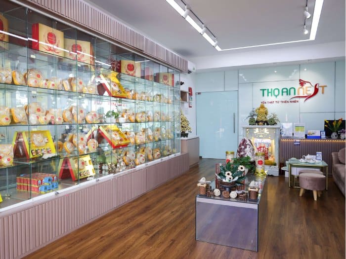 Mẫu thiết kế cửa hàng yến sào 18