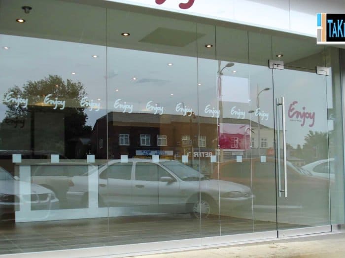 Cửa ra vào – Tạo sự cởi mở và an toàn