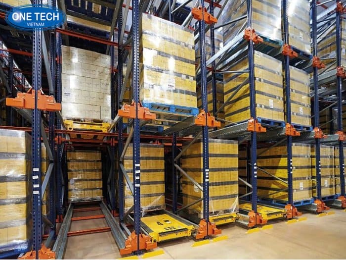 Kệ Radio Shuttle - Ứng dụng Robot trong xuất nhập hàng