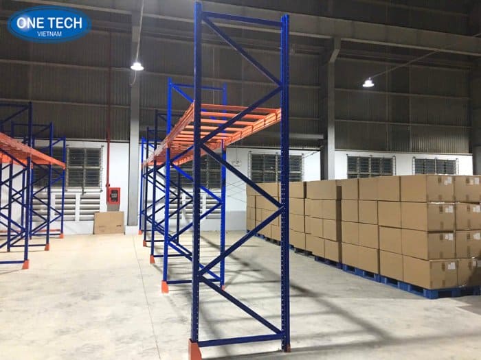 Kệ Selective có thiết kế đơn giản nhất