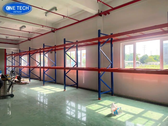 Kệ công nghiệp Selective thiết kế đơn giản