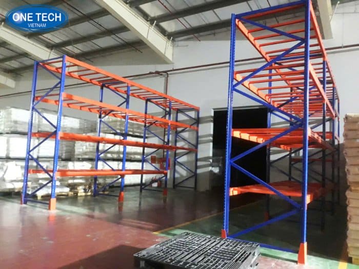 Kệ công nghiệp Selective thiết kế đơn giản