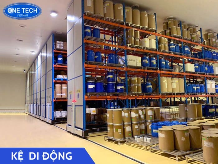 Kệ di động sử dụng đường ray di chuyển toàn bộ dãy kệ