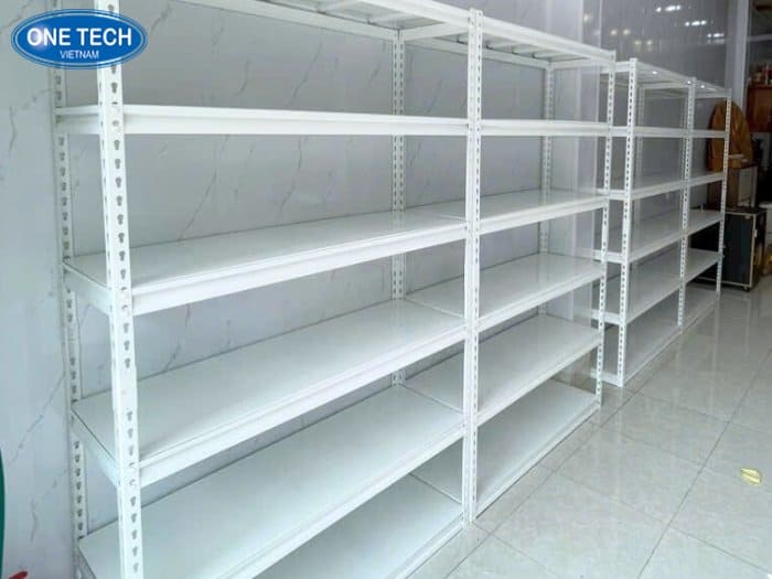 Kệ sắt V giá rẻ, cho cửa hàng mẹ và bé bình dân