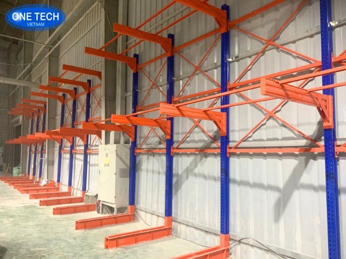 Kệ tay đỡ cho kho hàng ngành công nghiệp sắt thép