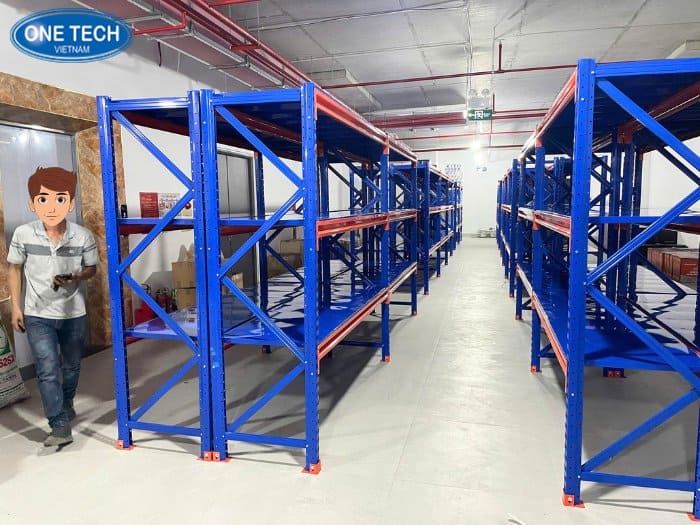 Kích thước kệ kho hàng hạng trung